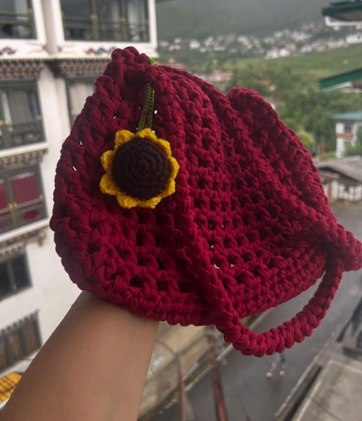 loomi hand bag